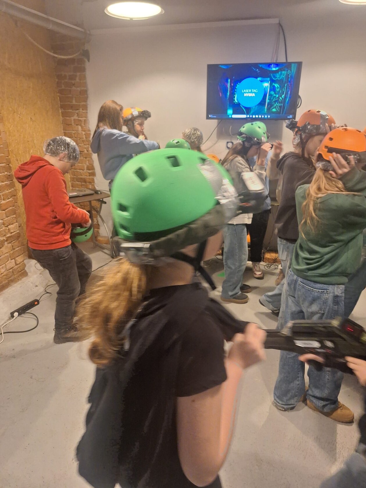 Uczestnicy półkolonii w Laser Tag we Wrocławiu