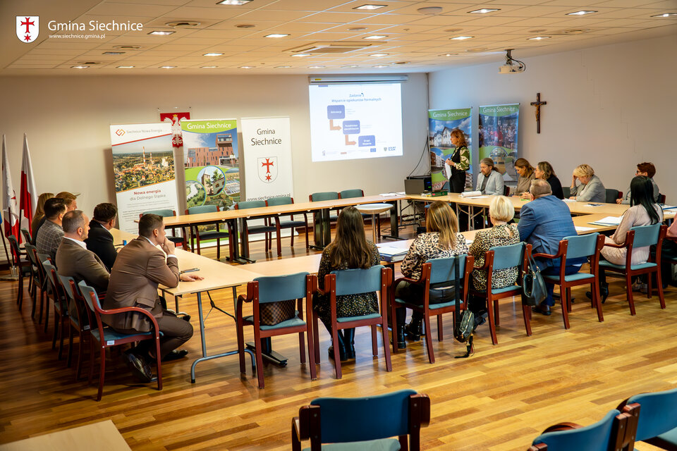 Usługi społeczne w formie opiekuńczej, wytchnieniowej i asystenckiej na rzecz społeczności lokalnej
